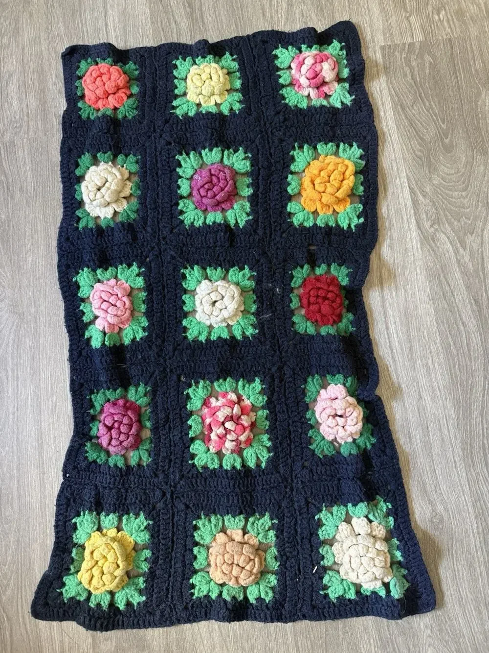 Vintage Handmade Crochet 3D Flower Granny Square Afghan Blanket 36x20
